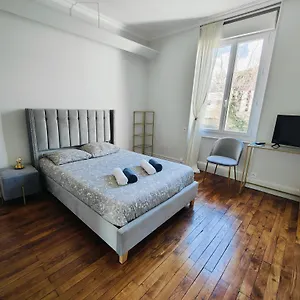 Self-checkin Town House - To Rent In A Beautiful Modern Town House - Not A - Location De Avec Arrivee En Autonomie - Extra Fee For Sheets And Towels - Private Parking - Check Your Plateform Inbox And Follow Check-in Instructions , Saint-Romain-en-Gal France